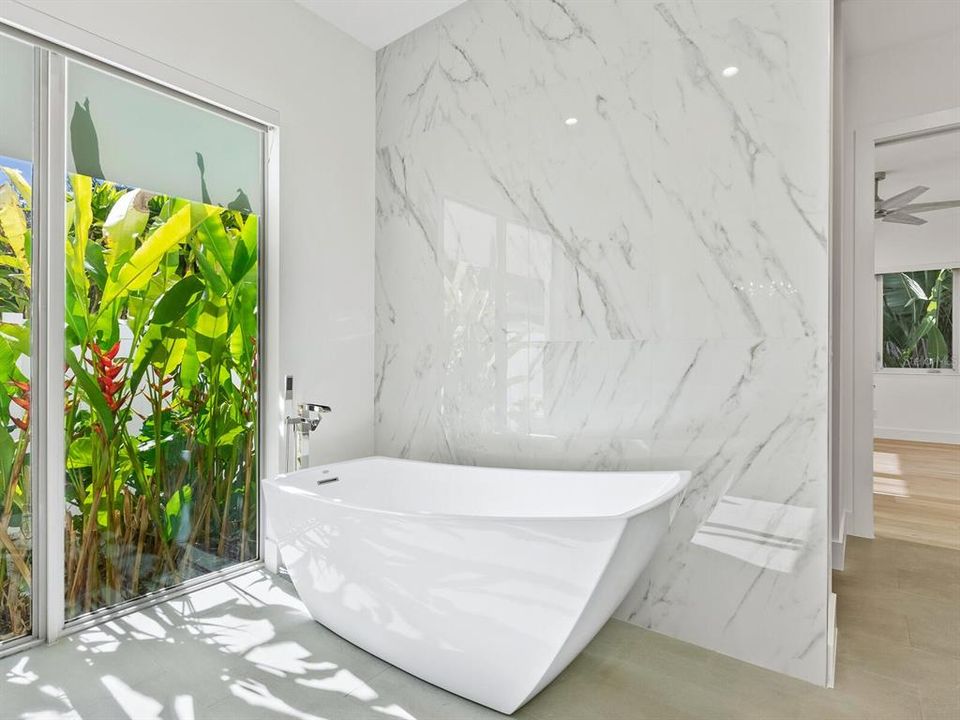 En Venta: $3,450,000 (4 camas, 5 baños, 3744 Pies cuadrados)