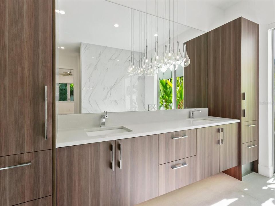 En Venta: $3,450,000 (4 camas, 5 baños, 3744 Pies cuadrados)