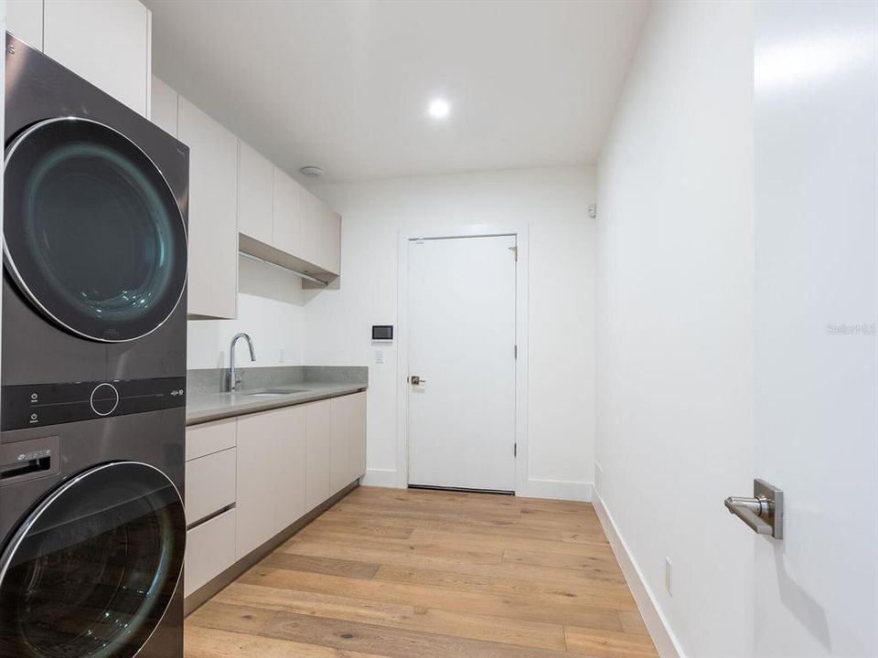 En Venta: $3,450,000 (4 camas, 5 baños, 3744 Pies cuadrados)