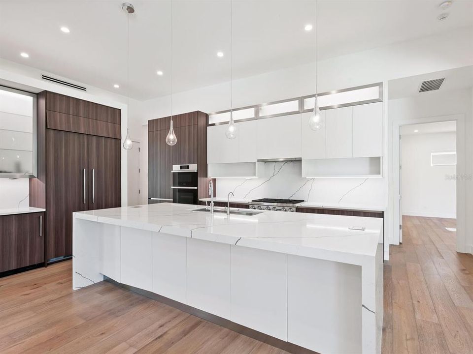 En Venta: $3,450,000 (4 camas, 5 baños, 3744 Pies cuadrados)