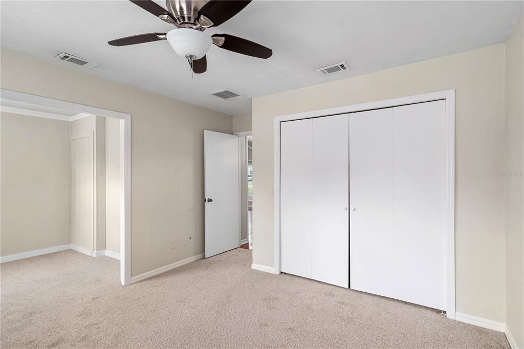 Active With Contract: $399,900 (3 beds, 2 baths, 1943 Square Feet)