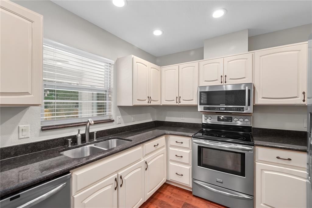 Active With Contract: $399,900 (3 beds, 2 baths, 1943 Square Feet)
