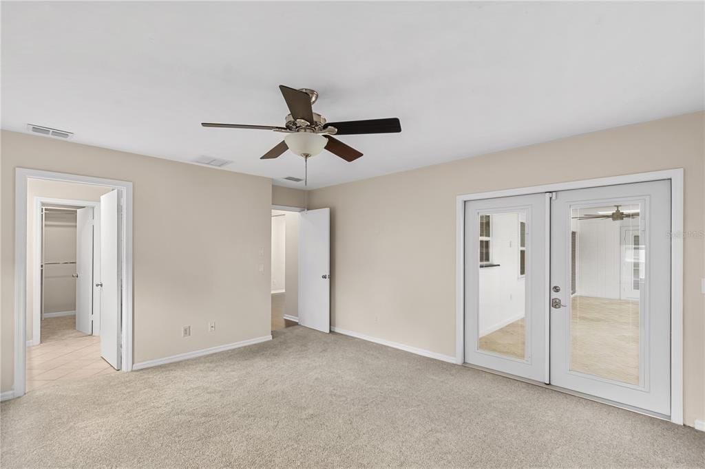 Active With Contract: $399,900 (3 beds, 2 baths, 1943 Square Feet)