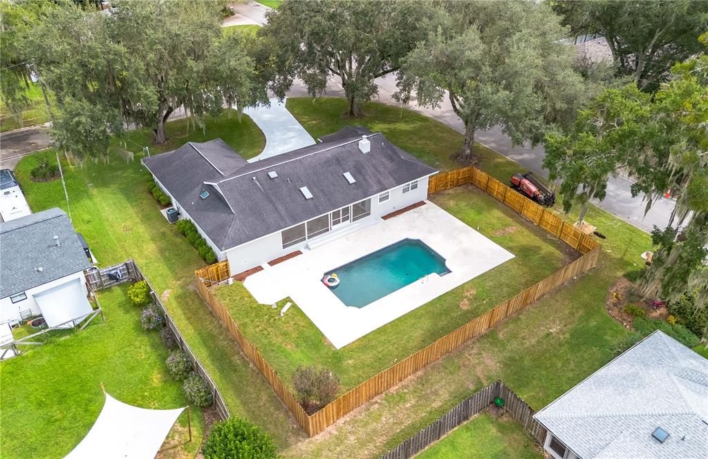 Active With Contract: $399,900 (3 beds, 2 baths, 1943 Square Feet)