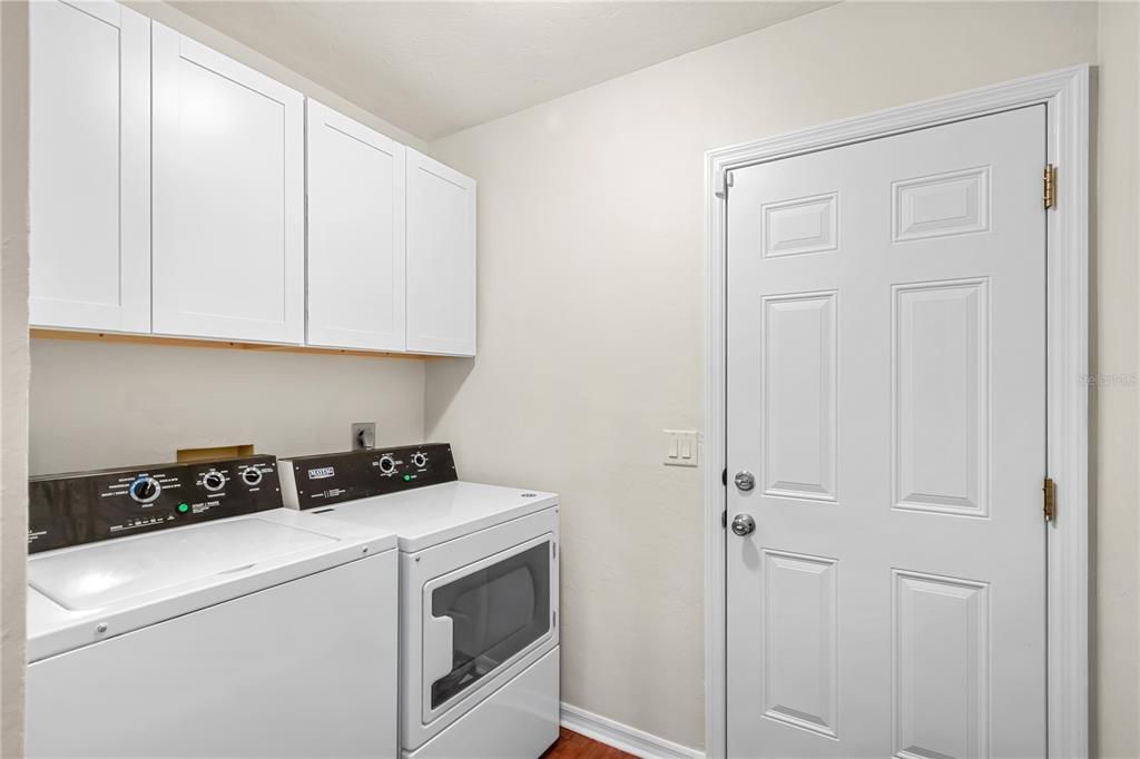 Active With Contract: $399,900 (3 beds, 2 baths, 1943 Square Feet)