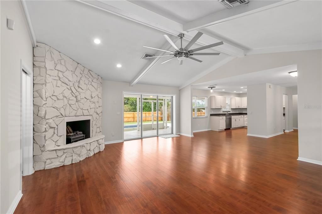 Active With Contract: $399,900 (3 beds, 2 baths, 1943 Square Feet)