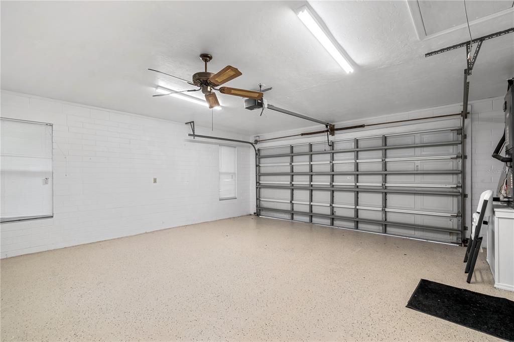 Active With Contract: $399,900 (3 beds, 2 baths, 1943 Square Feet)