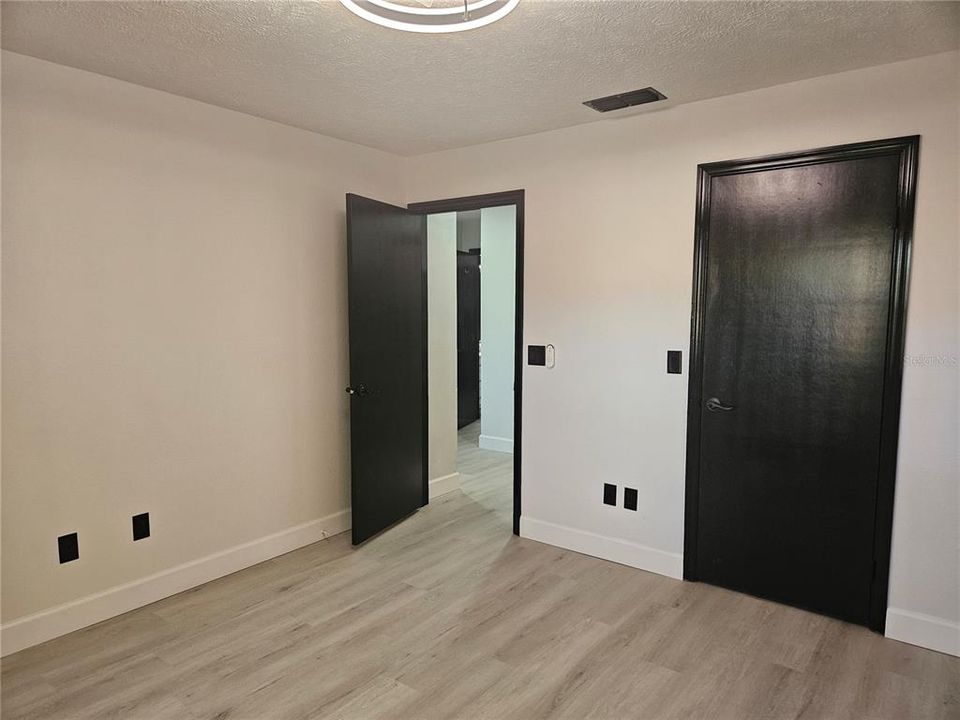 Active With Contract: $399,900 (4 beds, 2 baths, 2373 Square Feet)