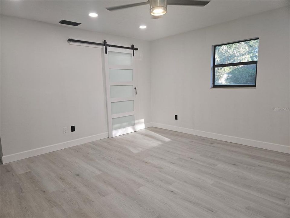 Active With Contract: $399,900 (4 beds, 2 baths, 2373 Square Feet)