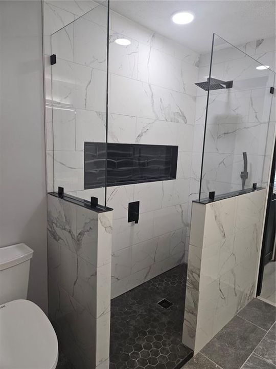 Active With Contract: $399,900 (4 beds, 2 baths, 2373 Square Feet)