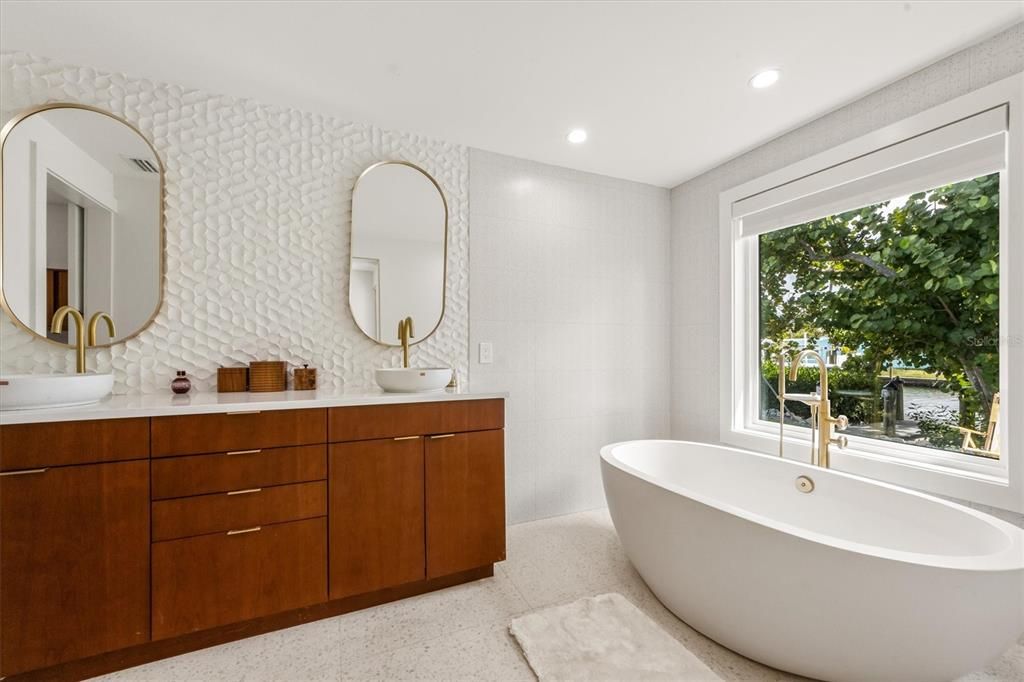 待售: $1,895,000 (3 贝兹, 3 浴室, 2557 平方英尺)