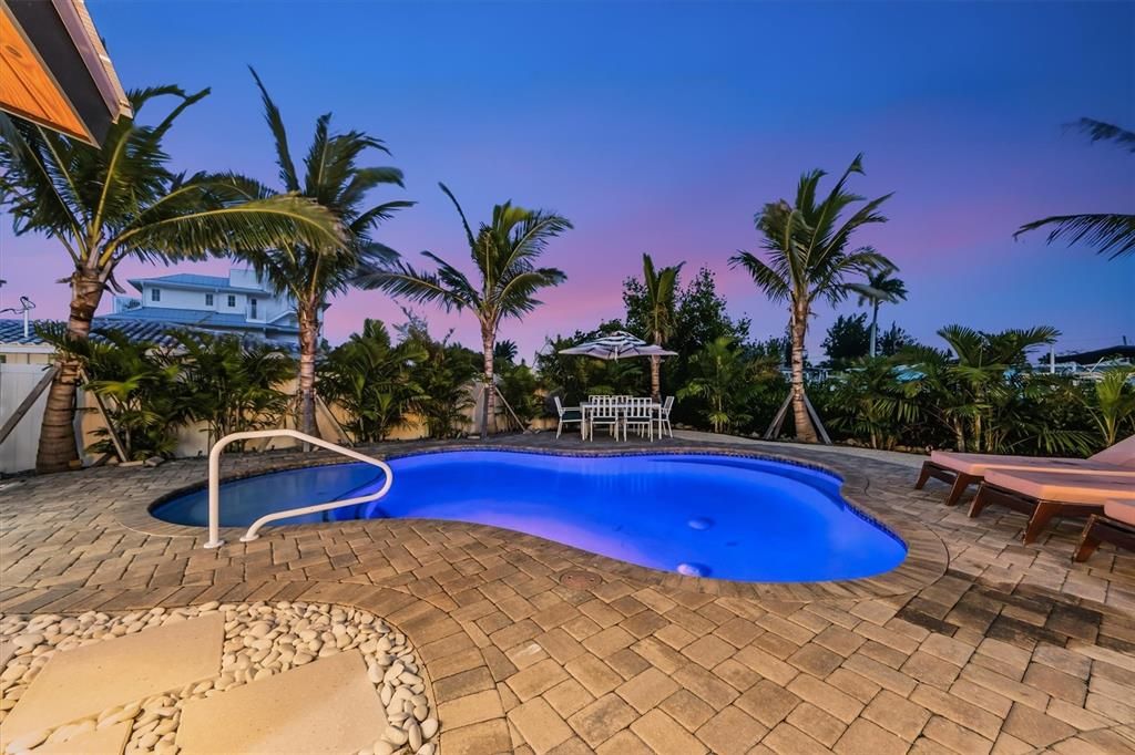 待售: $1,895,000 (3 贝兹, 3 浴室, 2557 平方英尺)