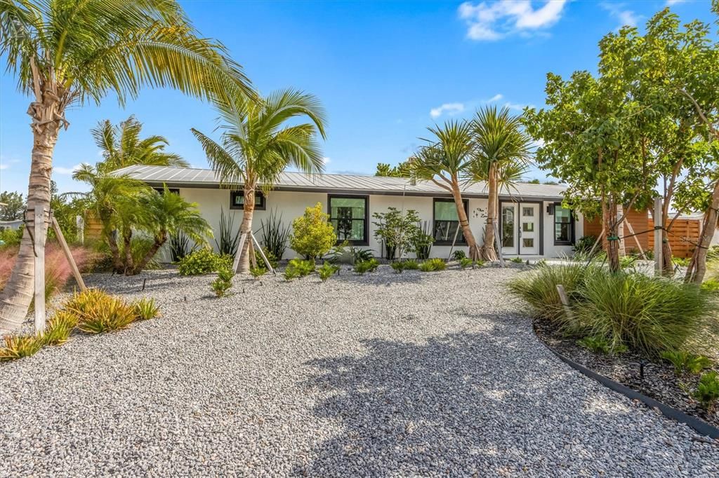 待售: $1,895,000 (3 贝兹, 3 浴室, 2557 平方英尺)