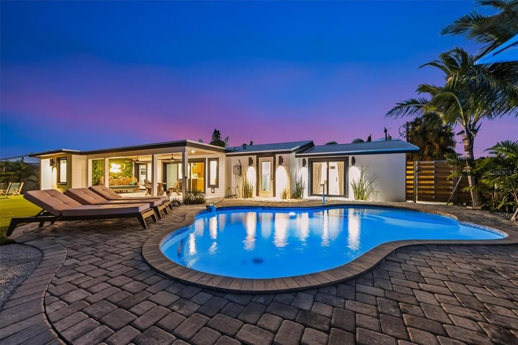 待售: $1,895,000 (3 贝兹, 3 浴室, 2557 平方英尺)