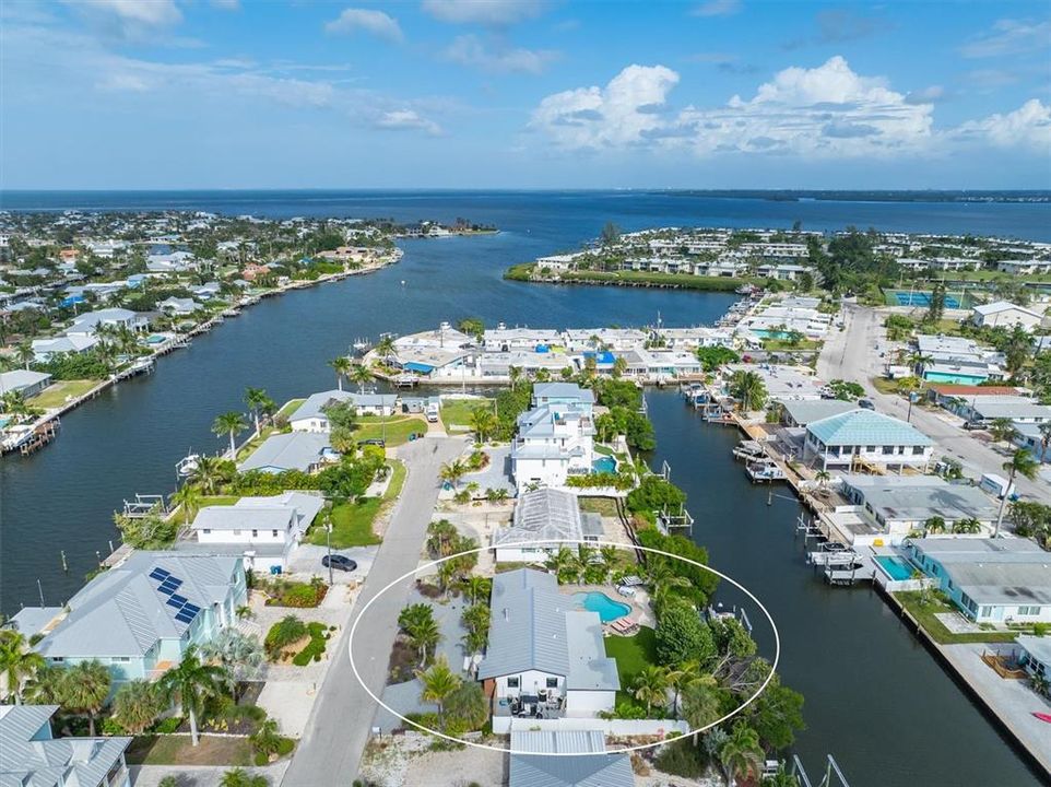 待售: $1,895,000 (3 贝兹, 3 浴室, 2557 平方英尺)