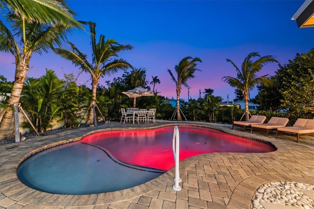 待售: $1,895,000 (3 贝兹, 3 浴室, 2557 平方英尺)