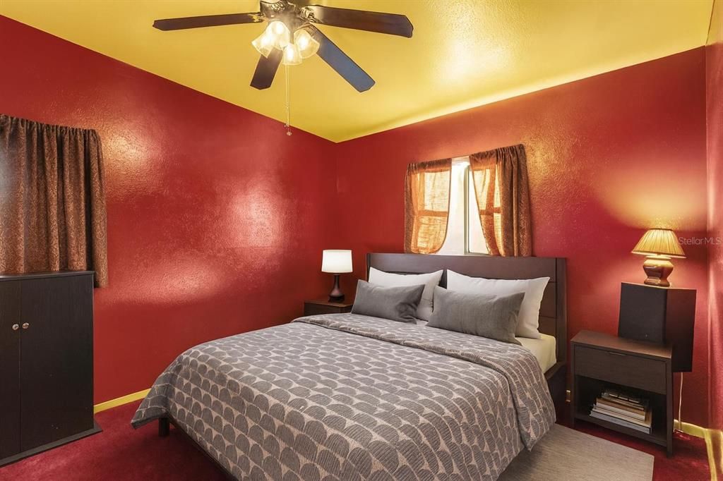 Activo con contrato: $225,000 (3 camas, 1 baños, 840 Pies cuadrados)