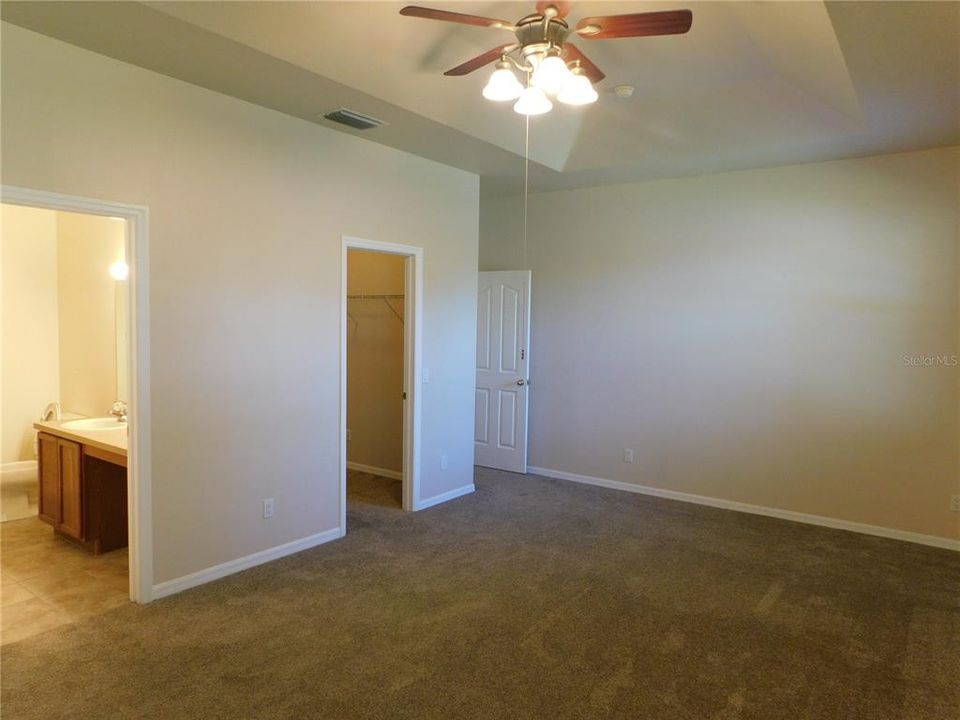 For Rent: $2,250 (3 beds, 2 baths, 1695 Square Feet)