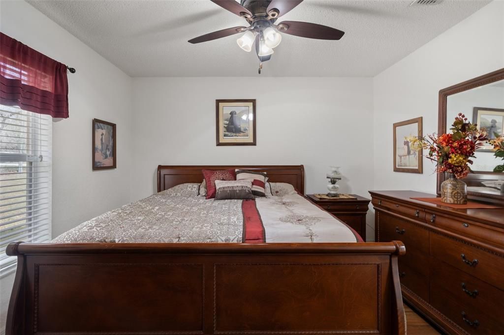 На продажу: $465,000 (3 спален, 2 ванн, 1955 Квадратных фут)