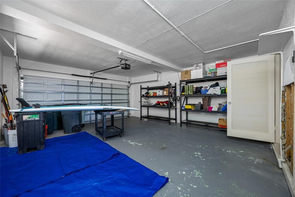 Active With Contract: $1,100,000 (3 beds, 3 baths, 1806 Square Feet)