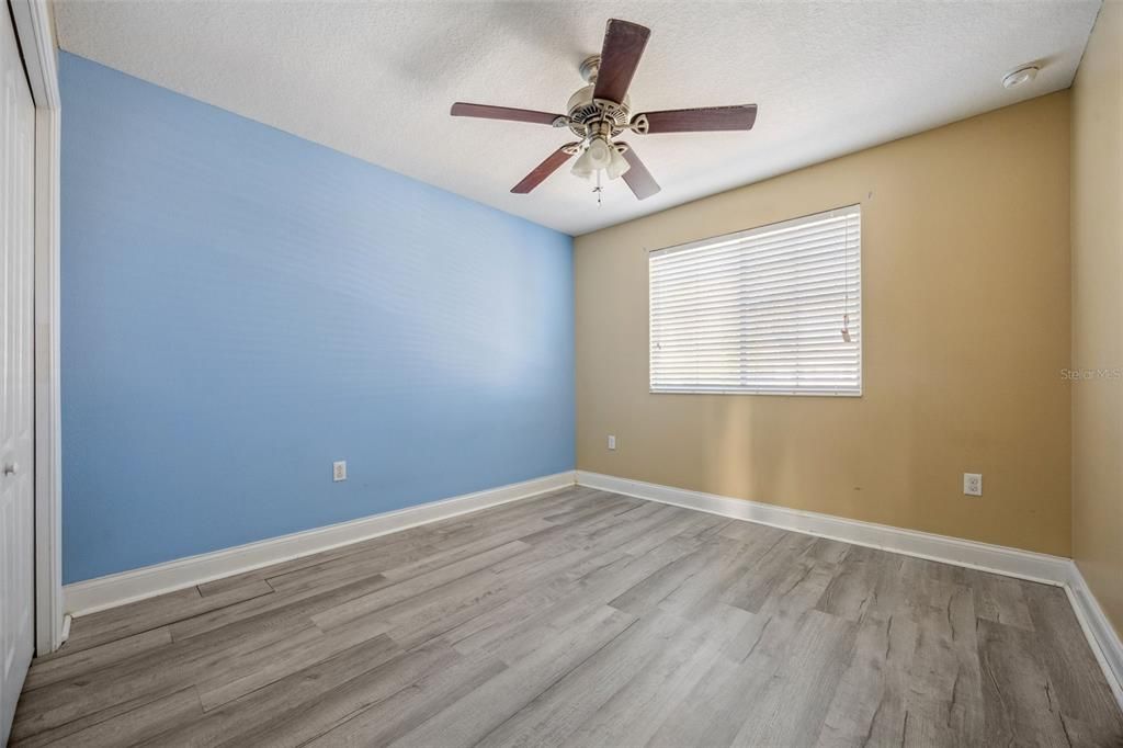 For Sale: $290,000 (3 beds, 3 baths, 1642 Square Feet)