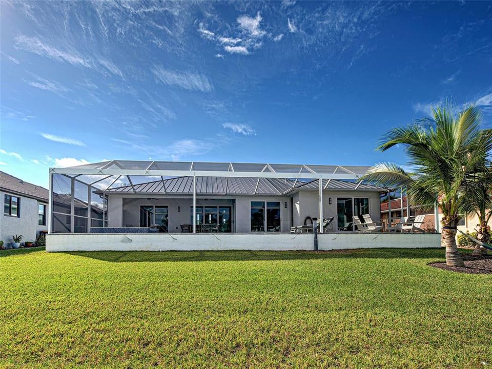 Activo con contrato: $885,000 (4 camas, 3 baños, 2104 Pies cuadrados)