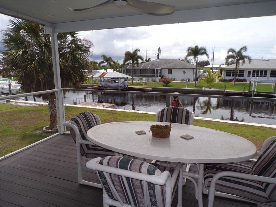 For Rent: $1,900 (3 beds, 2 baths, 1296 Square Feet)