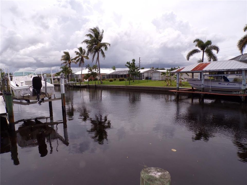 For Rent: $1,900 (3 beds, 2 baths, 1296 Square Feet)