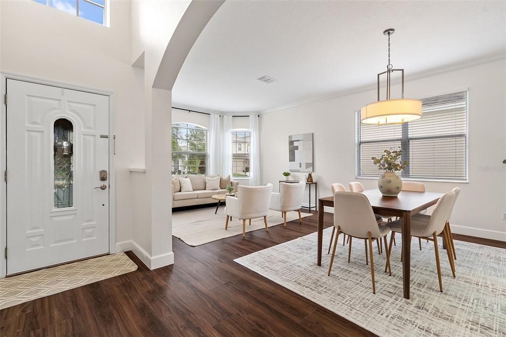 Под контрактом: $765,000 (5 спален, 3 ванн, 2946 Квадратных фут)