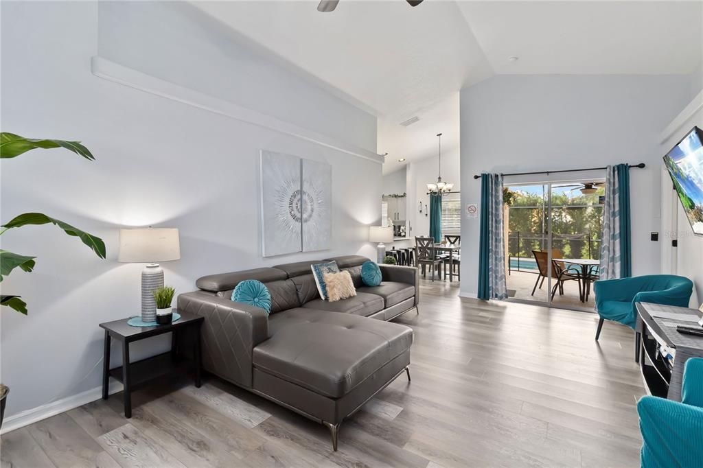 For Sale: $419,000 (4 beds, 2 baths, 1477 Square Feet)