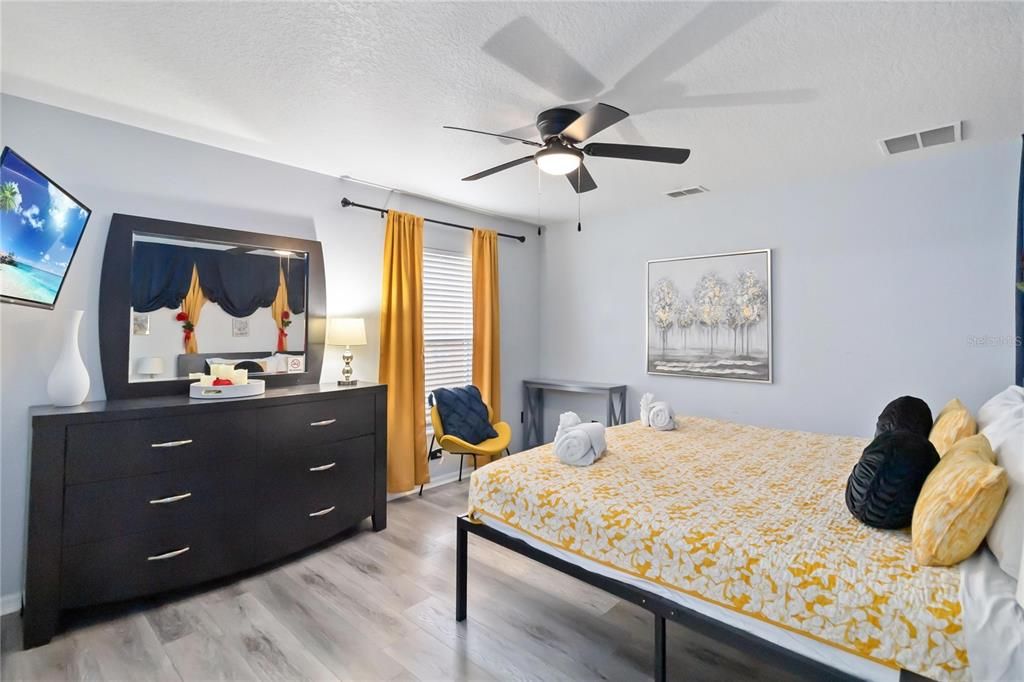 For Sale: $419,000 (4 beds, 2 baths, 1477 Square Feet)