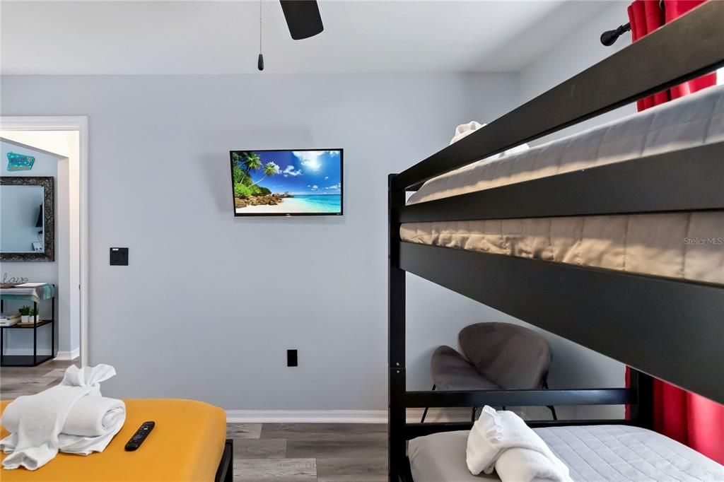 For Sale: $419,000 (4 beds, 2 baths, 1477 Square Feet)