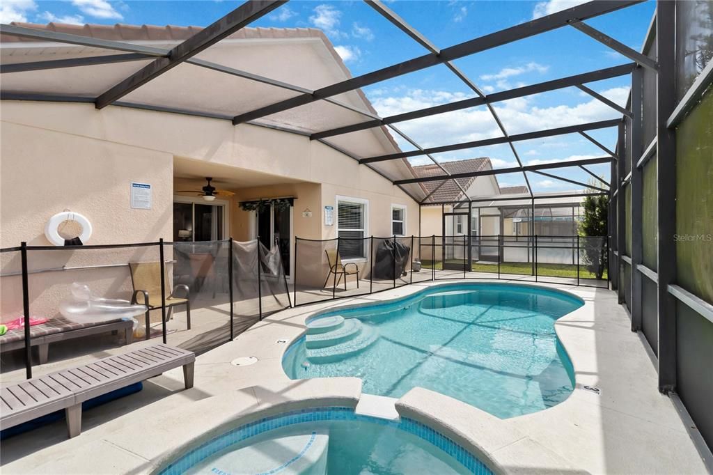 For Sale: $419,000 (4 beds, 2 baths, 1477 Square Feet)