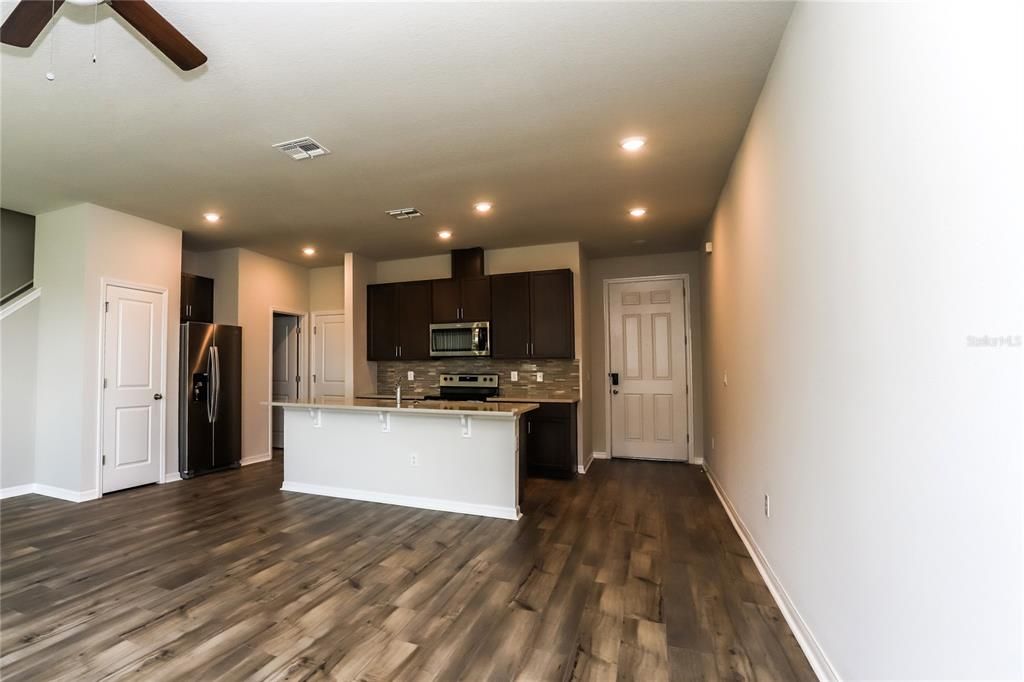 В аренду: $2,290 (3 спален, 2 ванн, 1591 Квадратных фут)