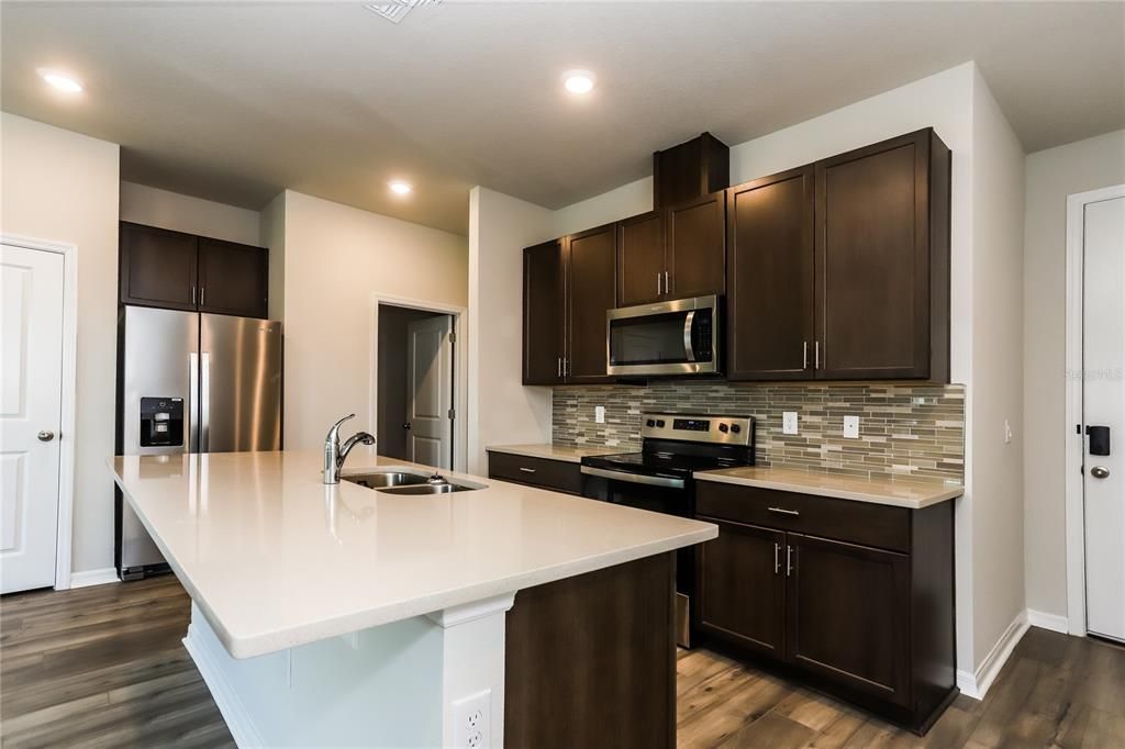 В аренду: $2,290 (3 спален, 2 ванн, 1591 Квадратных фут)