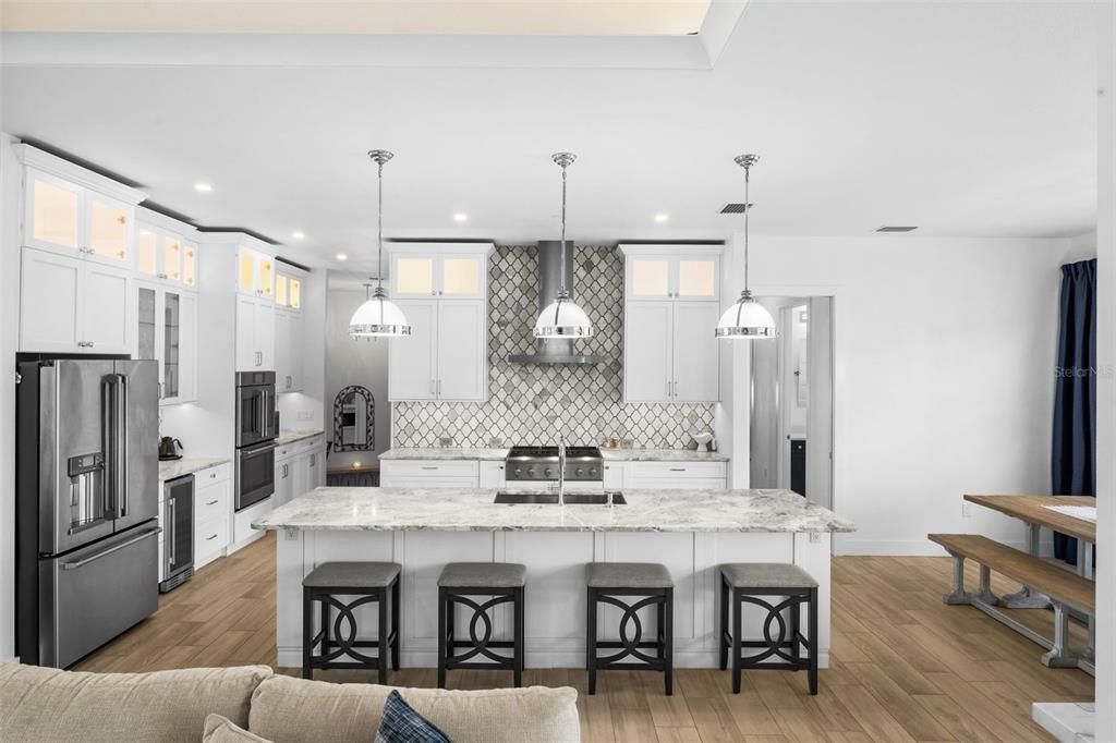 Active With Contract: $1,300,000 (4 beds, 2 baths, 2605 Square Feet)