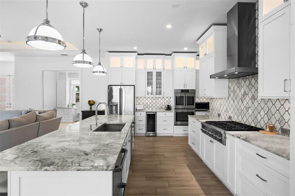 Active With Contract: $1,300,000 (4 beds, 2 baths, 2605 Square Feet)