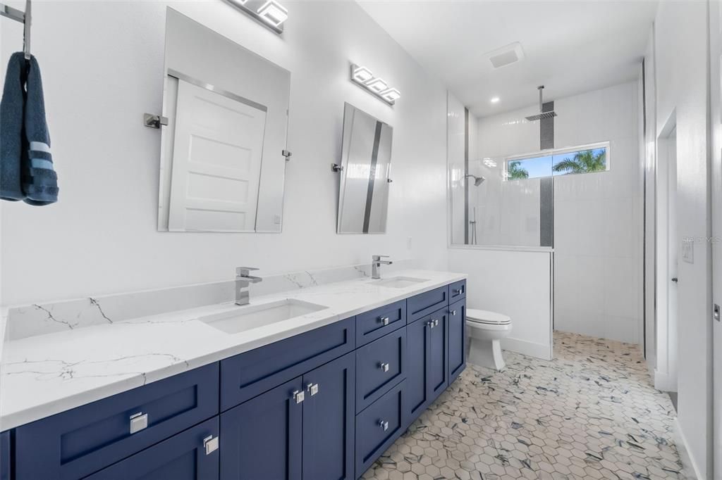 Active With Contract: $1,300,000 (4 beds, 2 baths, 2605 Square Feet)