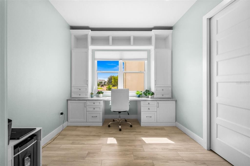 Active With Contract: $1,300,000 (4 beds, 2 baths, 2605 Square Feet)