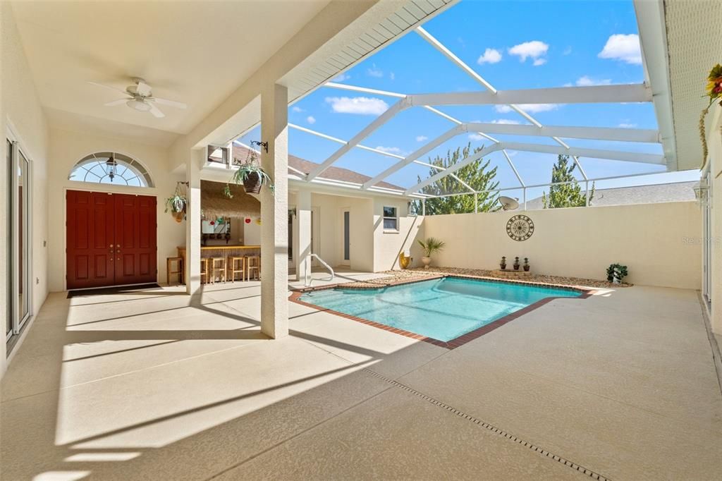 Active With Contract: $499,000 (3 beds, 3 baths, 2385 Square Feet)