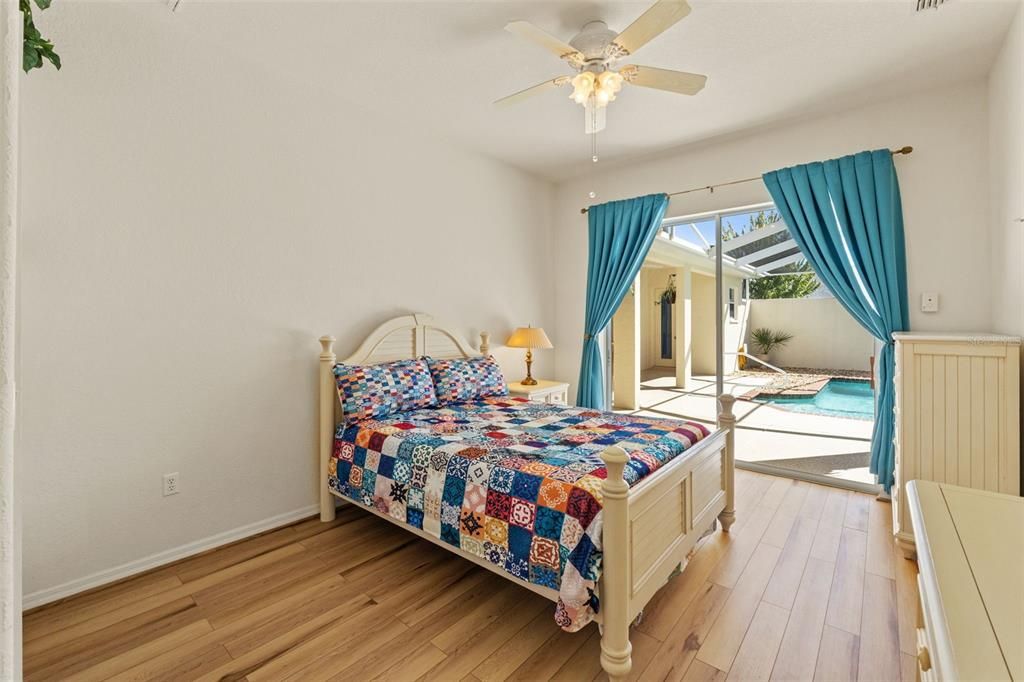 Active With Contract: $499,000 (3 beds, 3 baths, 2385 Square Feet)