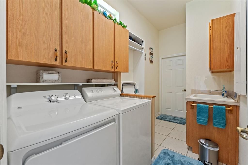 Active With Contract: $499,000 (3 beds, 3 baths, 2385 Square Feet)