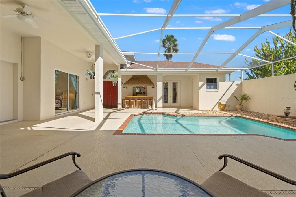 Active With Contract: $499,000 (3 beds, 3 baths, 2385 Square Feet)