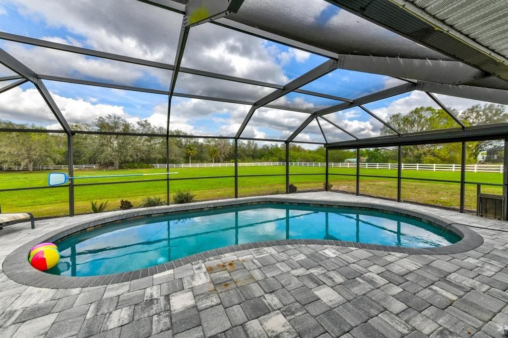 待售: $1,150,000 (3 贝兹, 2 浴室, 2000 平方英尺)