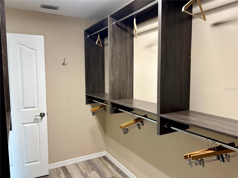 待售: $1,150,000 (3 贝兹, 2 浴室, 2000 平方英尺)