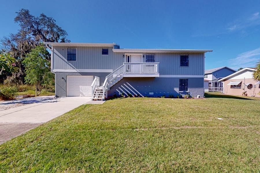 For Rent: $3,000 (3 beds, 2 baths, 1744 Square Feet)