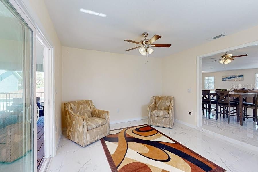 For Rent: $3,000 (3 beds, 2 baths, 1744 Square Feet)