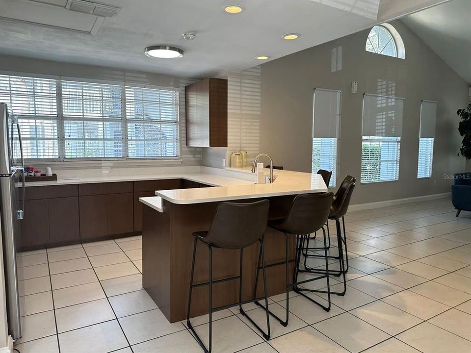 出租: $1,400 (1 贝兹, 1 浴室, 665 平方英尺)