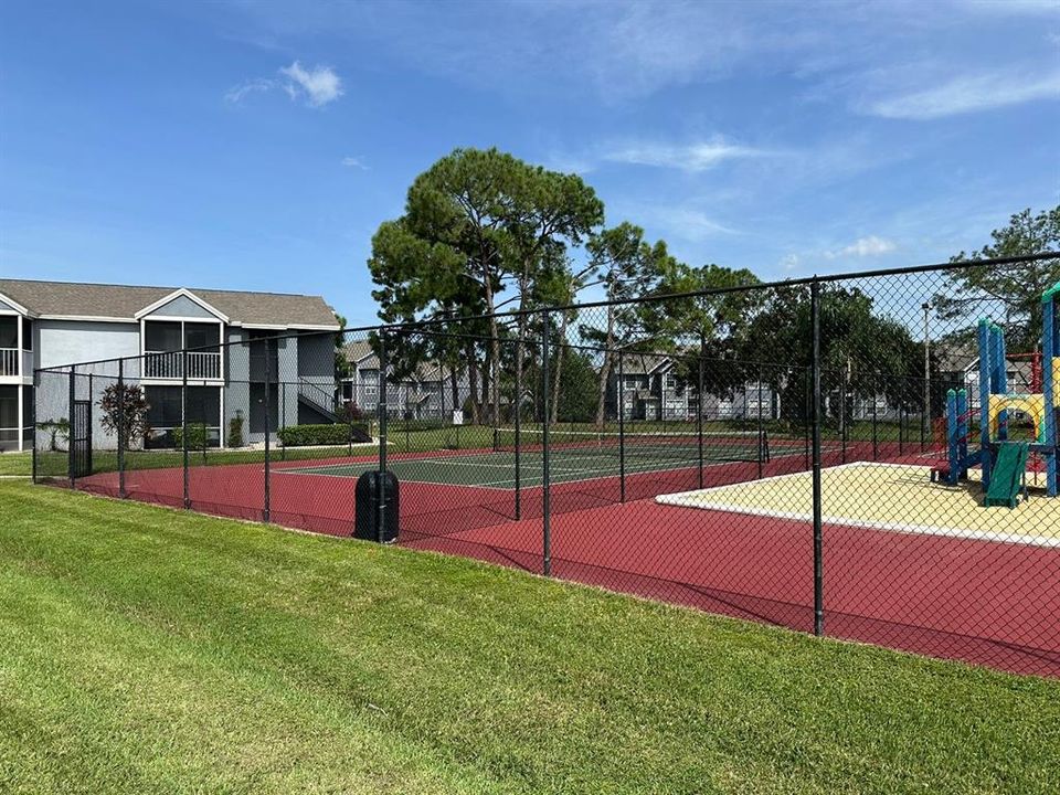 出租: $1,400 (1 贝兹, 1 浴室, 665 平方英尺)