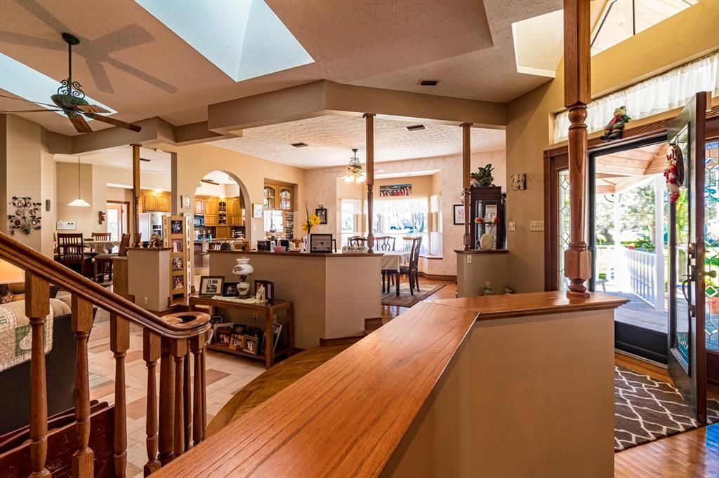 For Sale: $1,300,000 (4 beds, 4 baths, 3127 Square Feet)